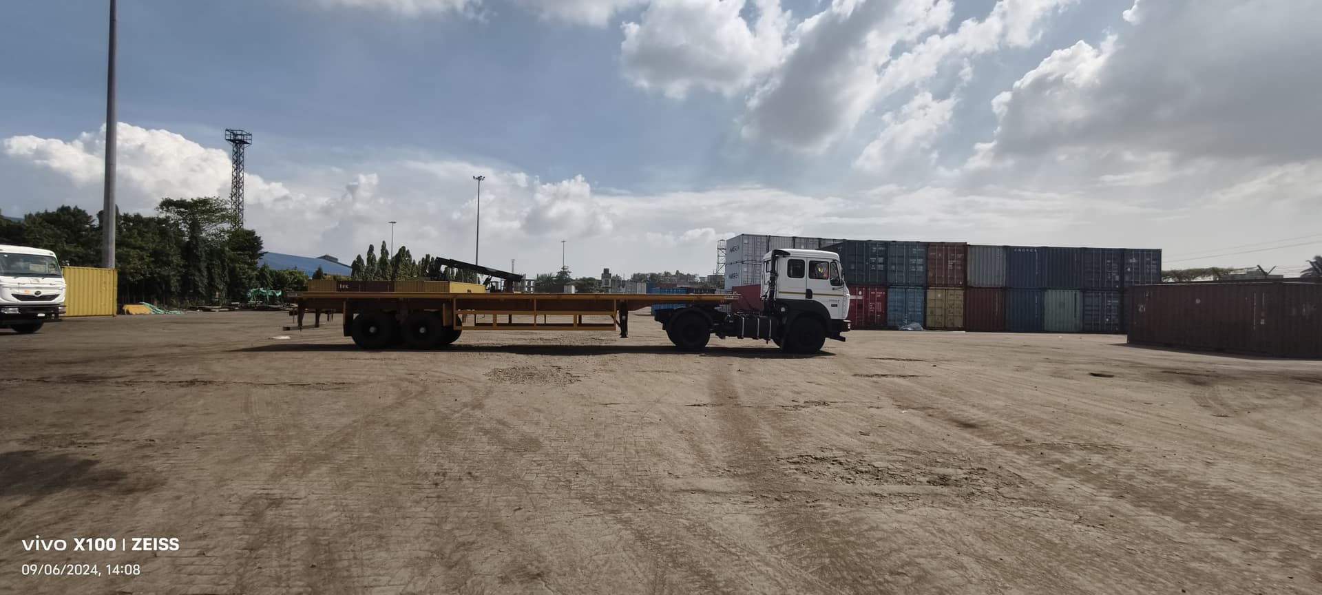 CFS Haldia - Container stacking
